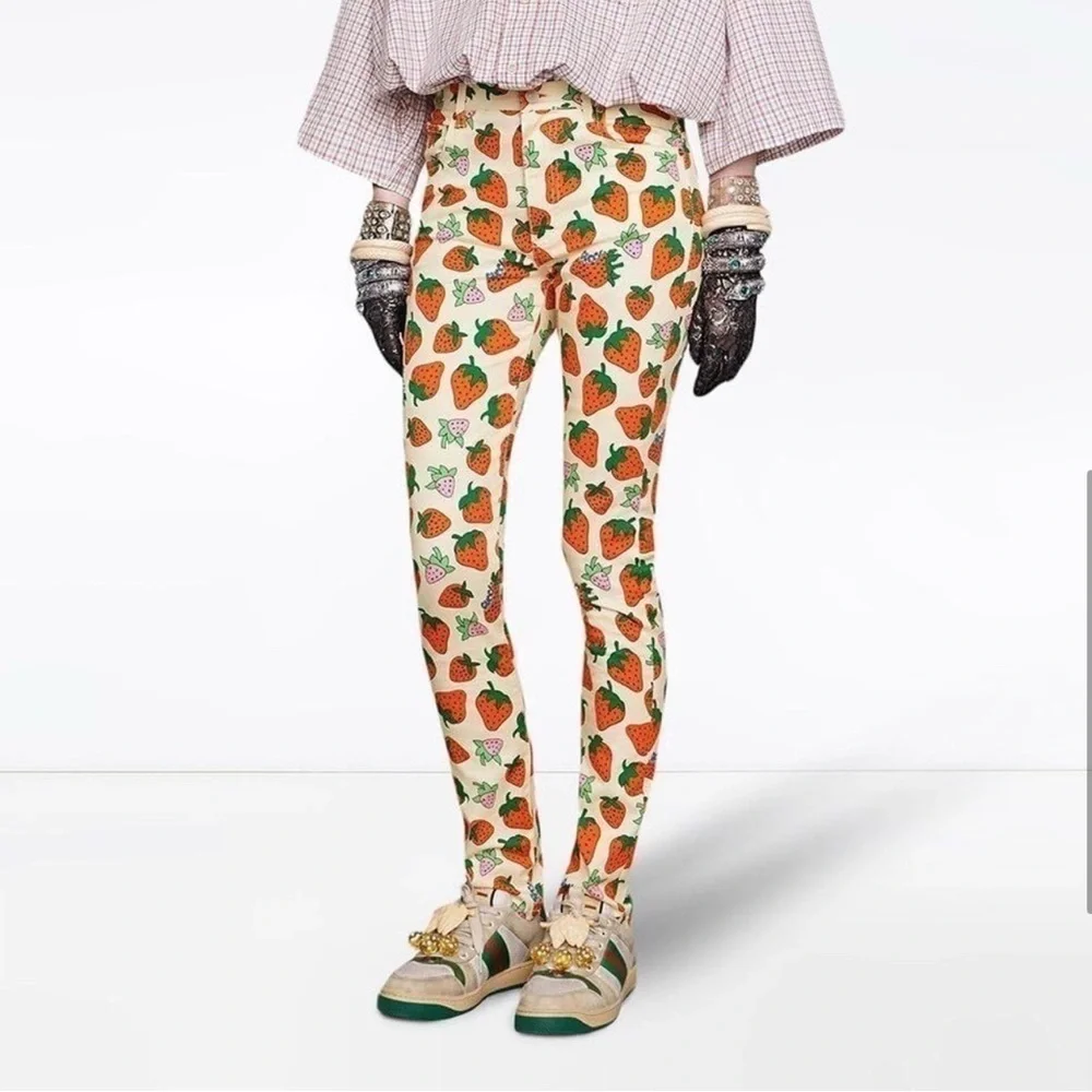 GUCCI Maximalist Luxury Spring Fruit Strawberry Skinny Cotton Twill Pants 25 NWT - Picture 3 of 13
